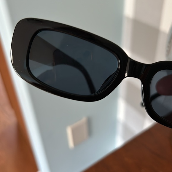 Sunglasses - Picture 3 of 3